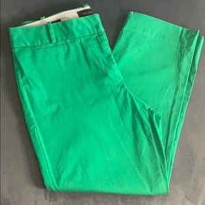 Curvy Talbots pants in Kelly green in Size 8